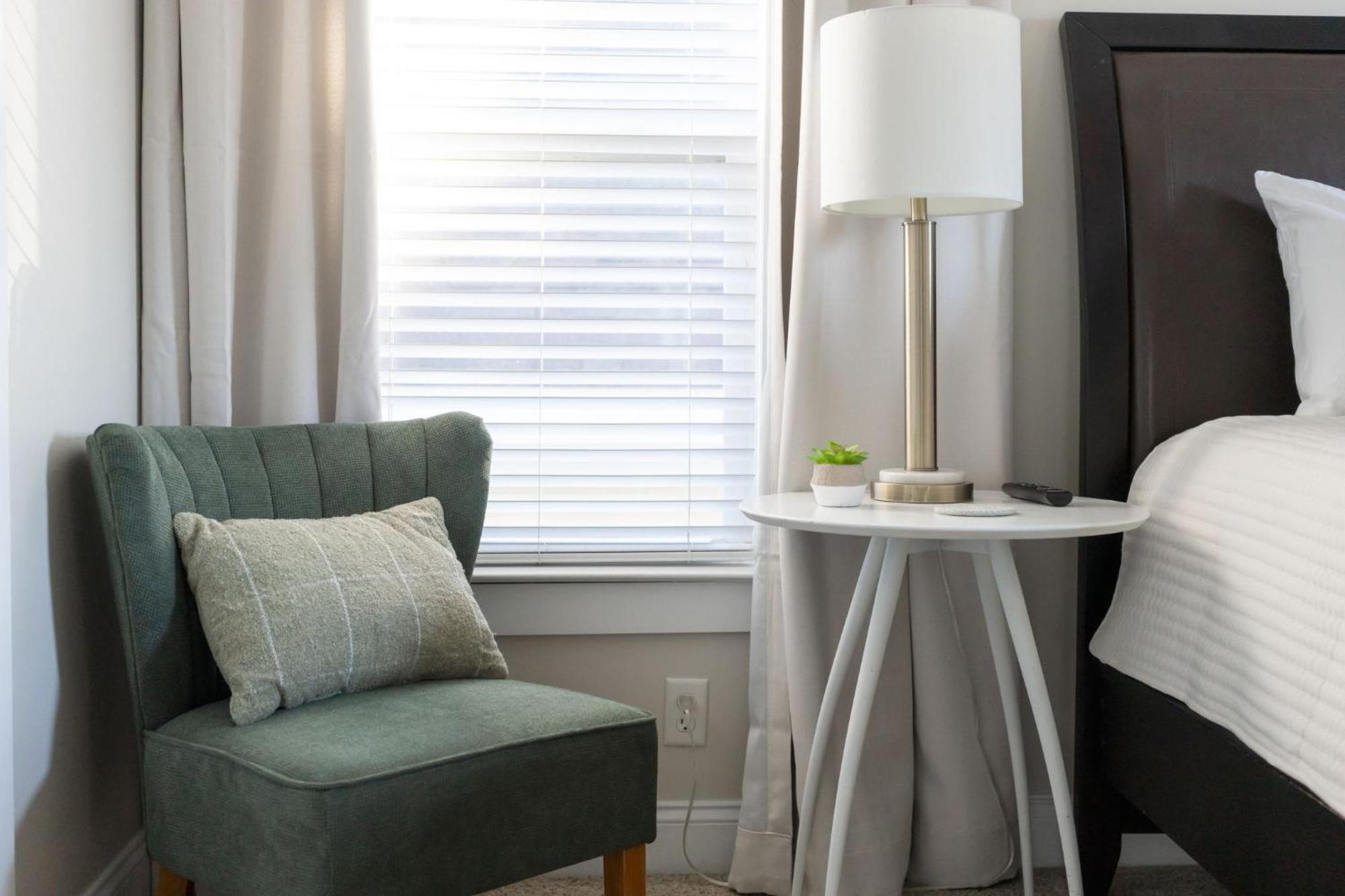 Downtown ~ Pet Friendly Wilmington
