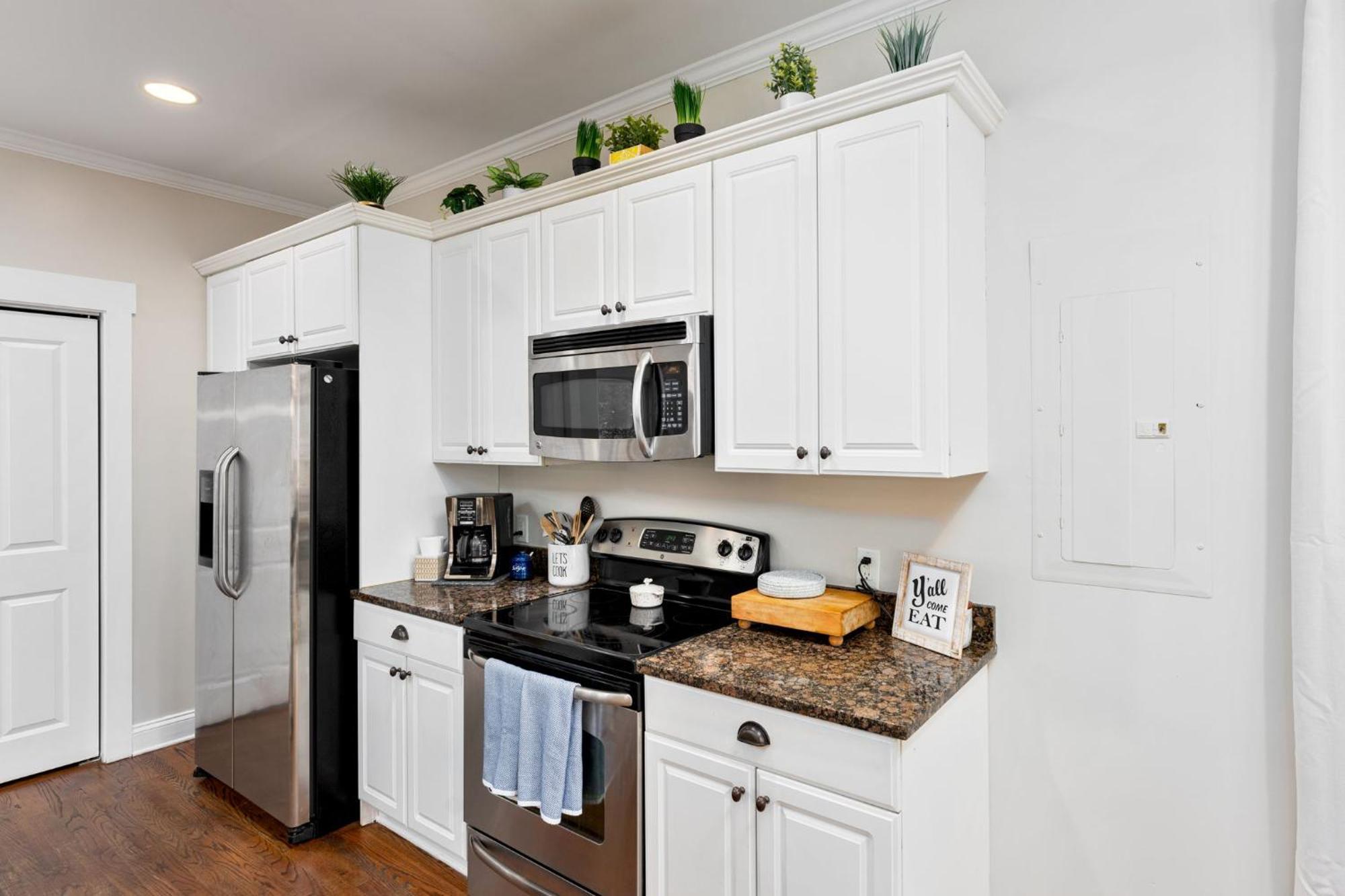 Downtown ~ Pet Friendly Holiday home *