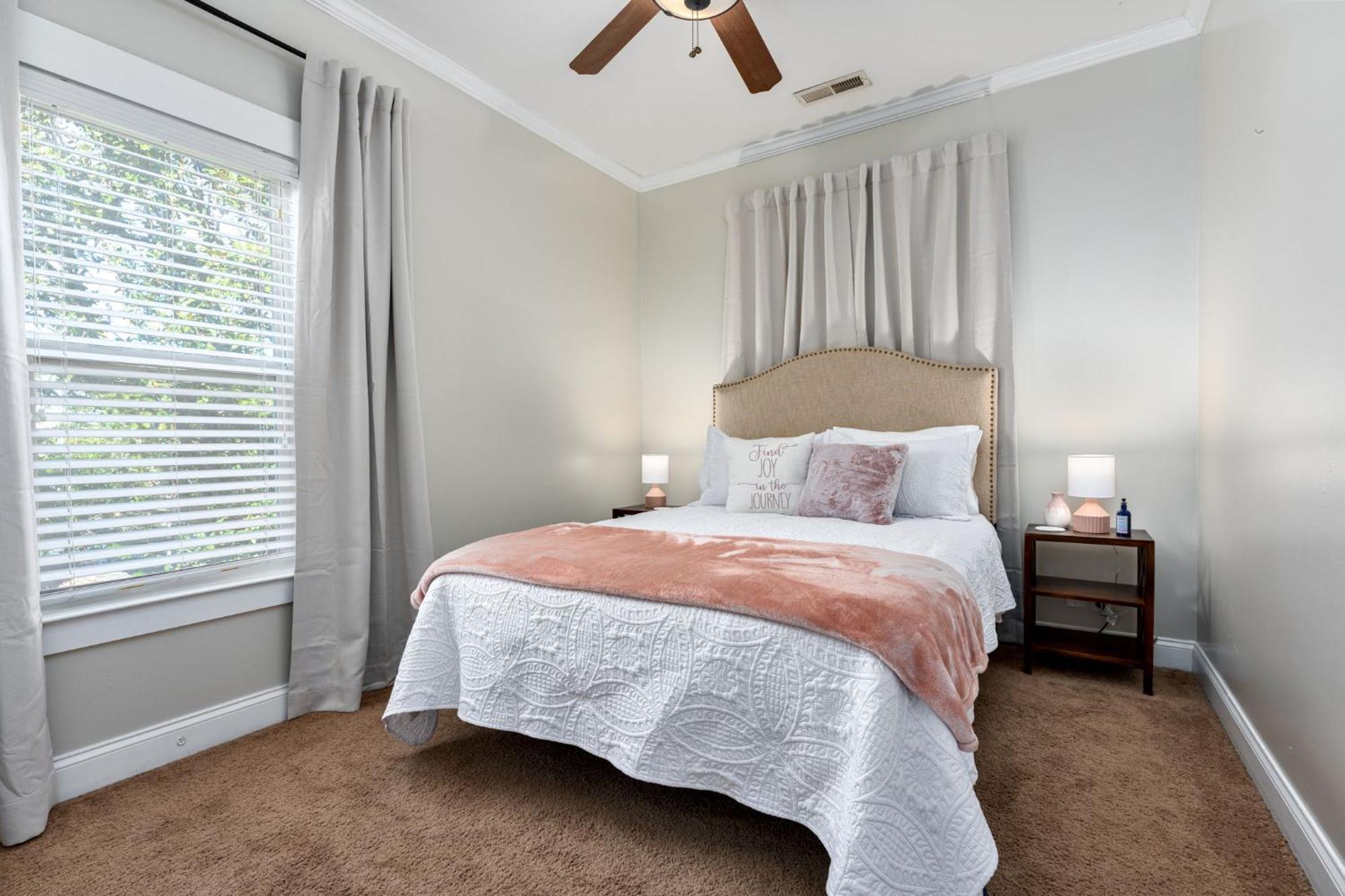 Downtown ~ Pet Friendly * Wilmington