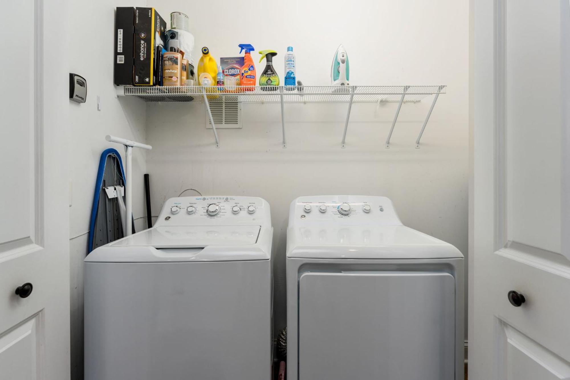 Downtown ~ Pet Friendly Holiday home *