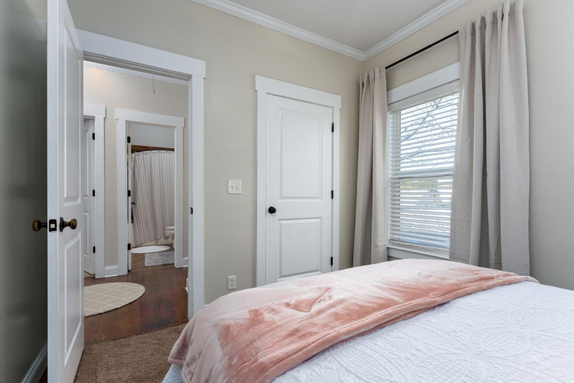 Holiday home Downtown ~ Pet Friendly Wilmington