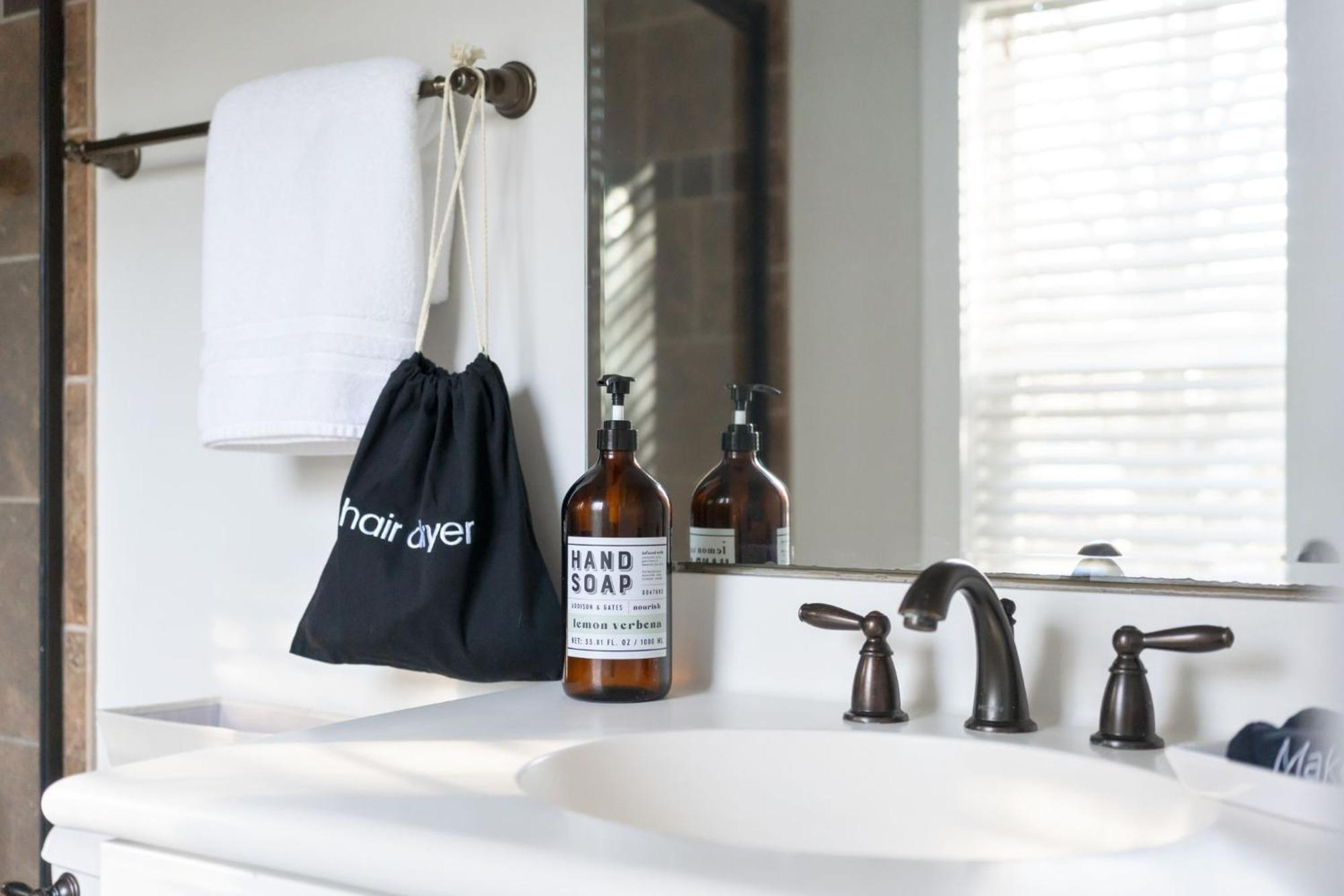 Downtown ~ Pet Friendly * Wilmington
