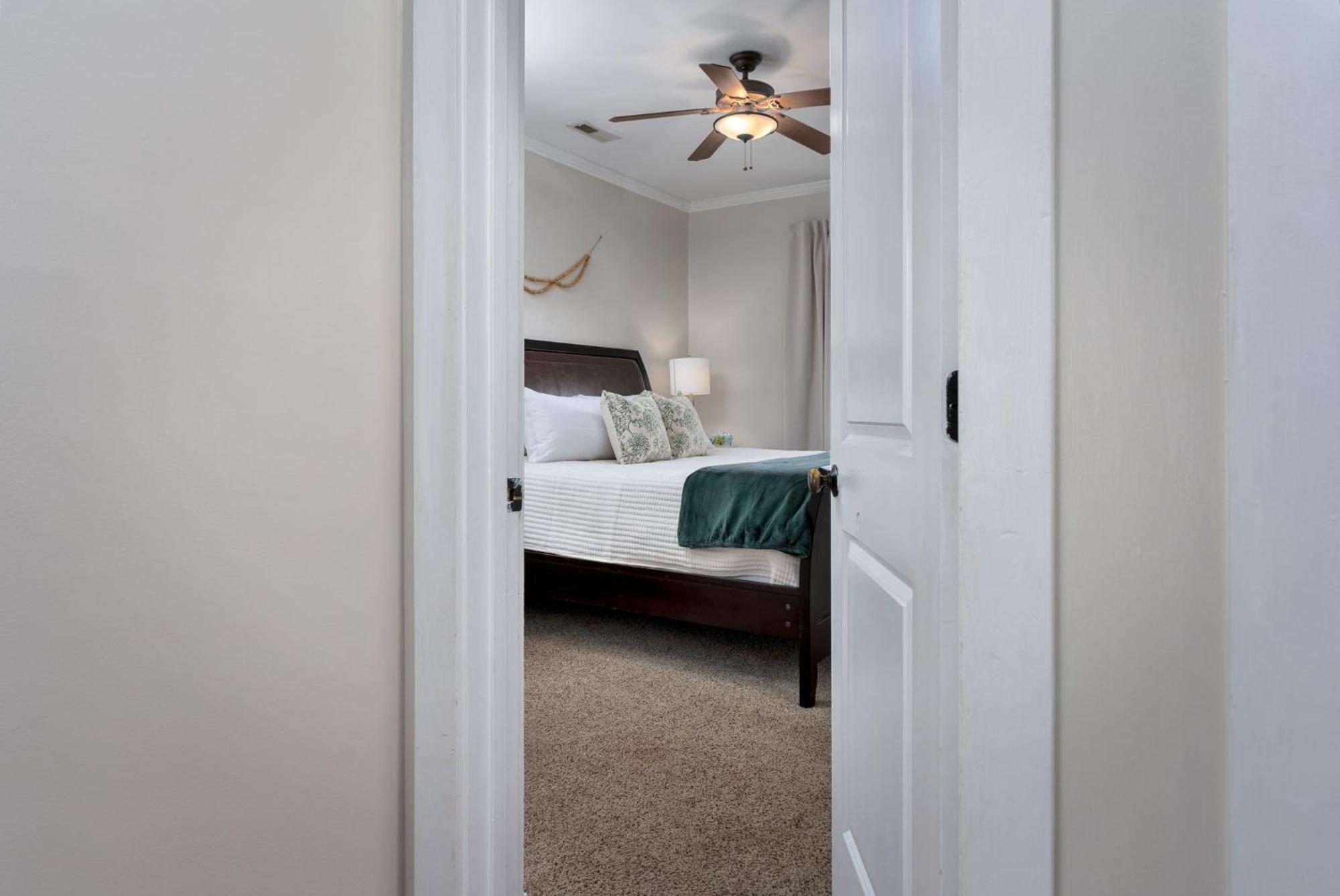 Holiday home Downtown ~ Pet Friendly *